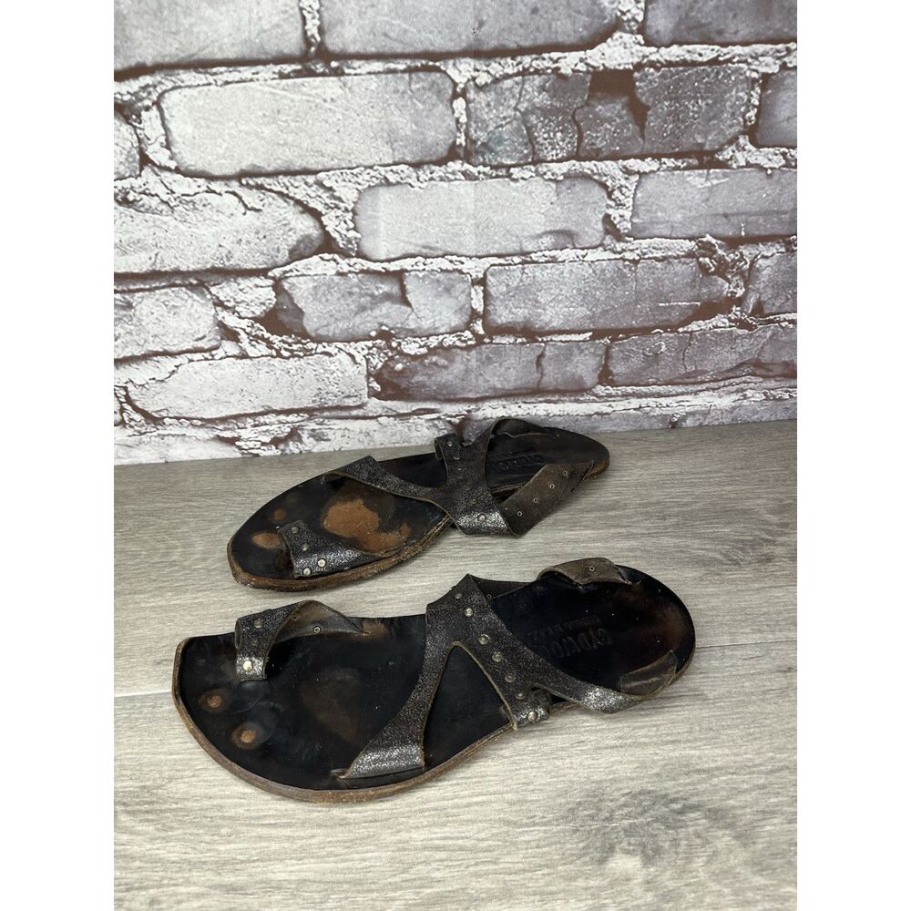 Cydwoq Studs Studded Toe Thong Sandals Women Sz 37EU/6M Brown Leather USA Made - Picture 11 of 16